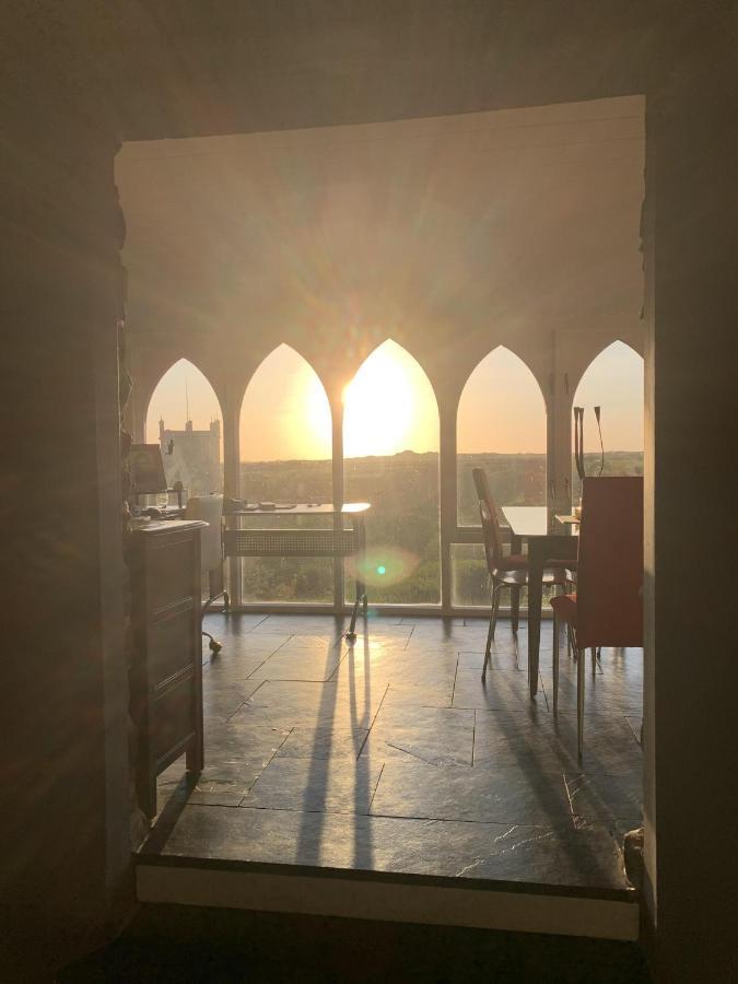 St Davids Gin & Kitchen - The Cathedral Villas Εξωτερικό φωτογραφία