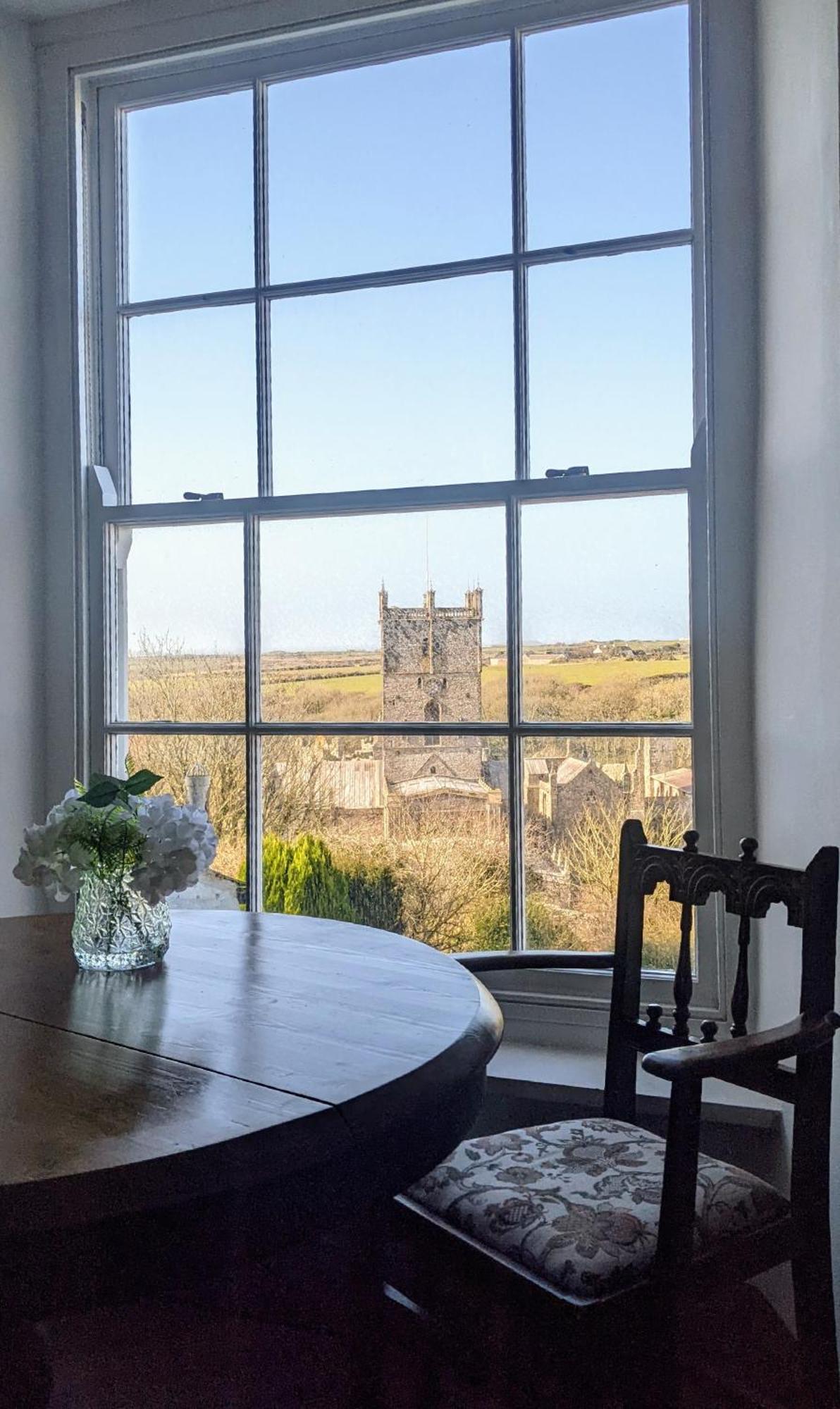 St Davids Gin & Kitchen - The Cathedral Villas Δωμάτιο φωτογραφία